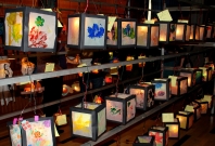 Das Bild zeigt Laternen für den Martinsumzug.